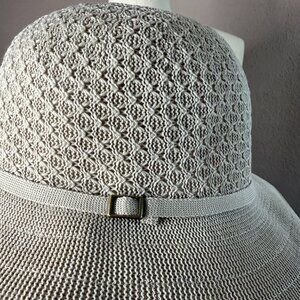 NWOT KOORINGAL SUN HAT